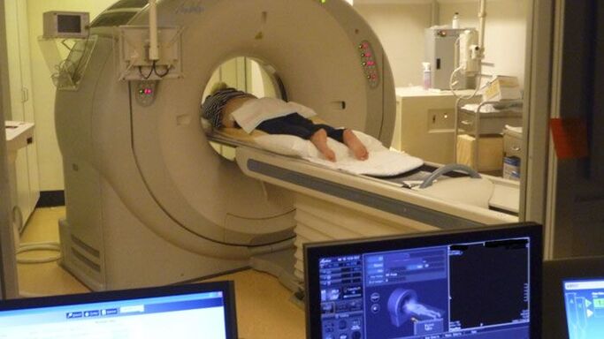 MRI kralježnice za dijagnosticiranje bolova u leđima
